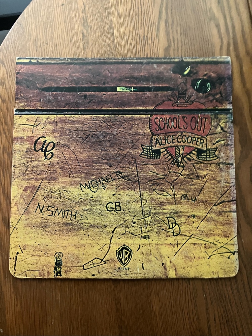 1972 Alice Cooper “School’s Out” Vinyl Album